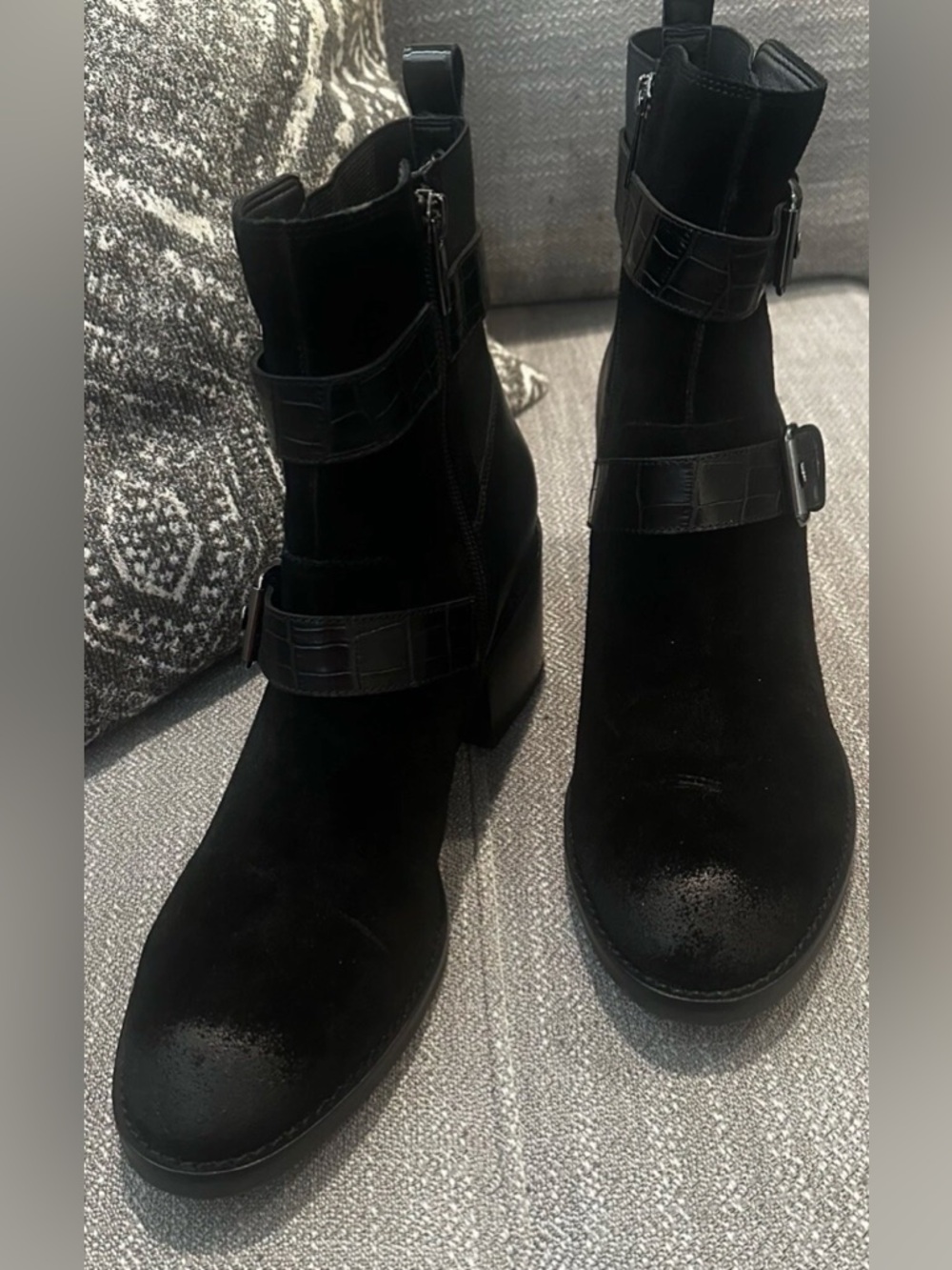 Donald J. Pliner Dahlin 2 Strap Suede Black Ankle Boots Size 10